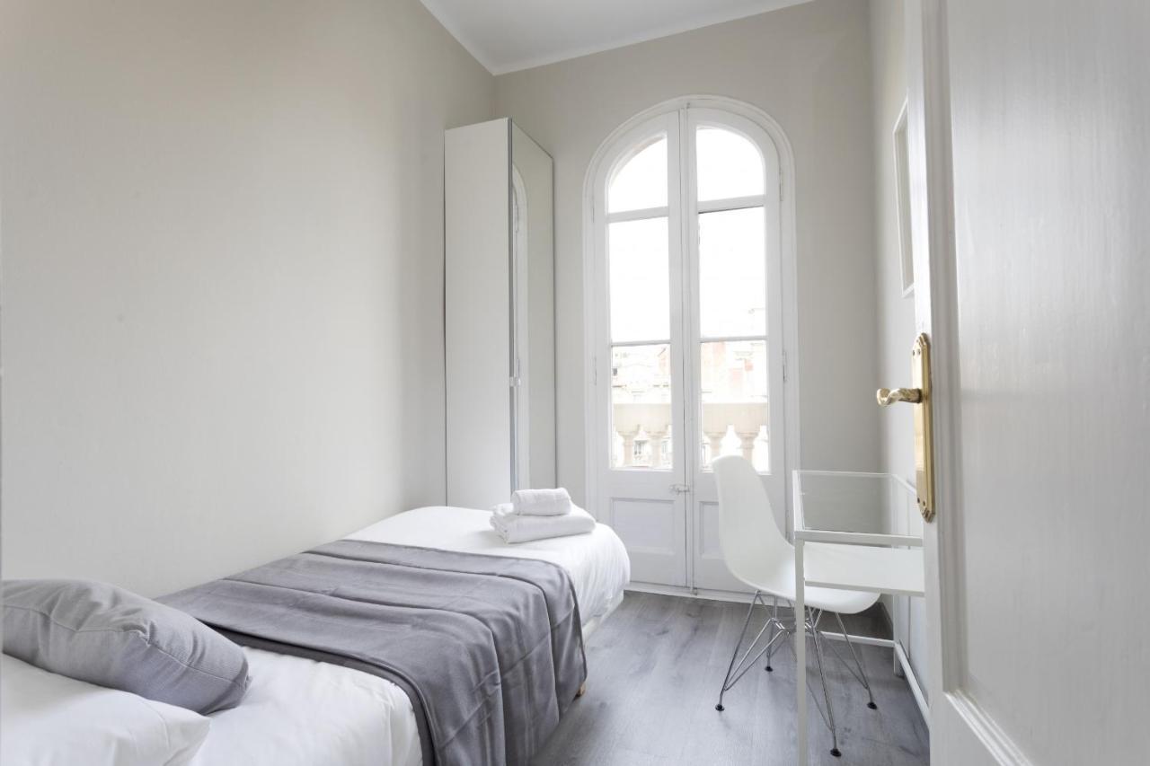 Priority Fira Apartments Barcelona Eksteriør billede